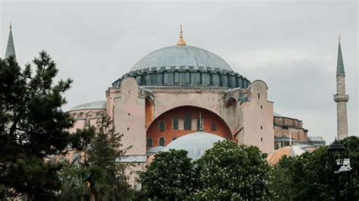 A Tour Of Architectural Grandeur And Personal Style