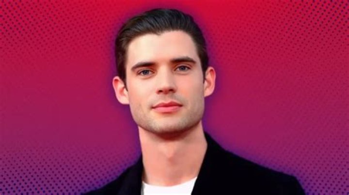 Age, Wife, Height, Movies, Net Worth correo