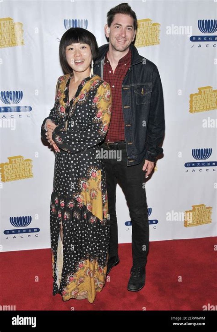 Atsuko Okatsuka Husband Ryan Harper Gray Is A Painter and Her Full Time Hype Man ·