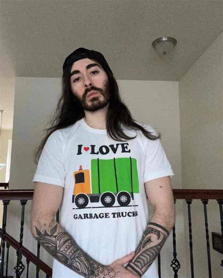 BlogPaper | Azaria McKinnon - Age, Family, Bio