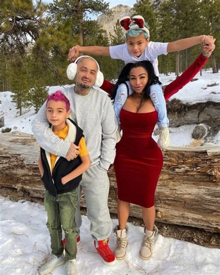 BlogPaper | Brittanya Razavi - Age, Family, Bio