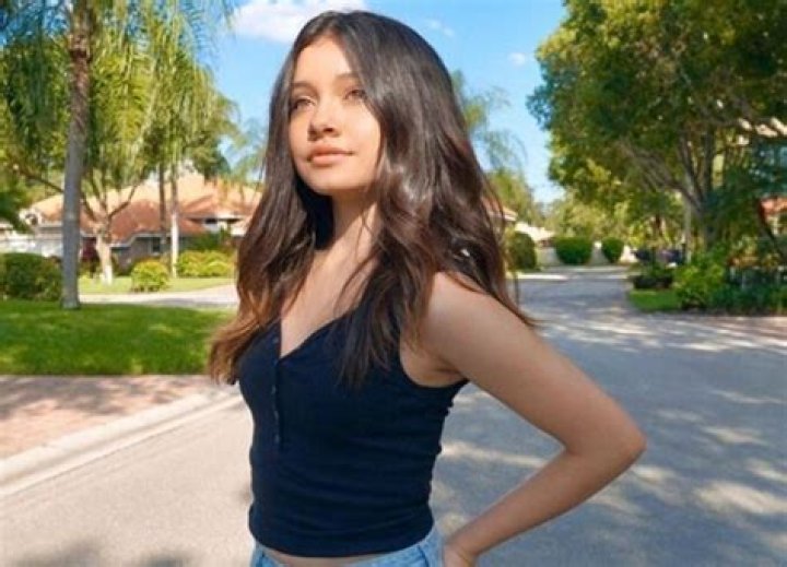 BlogPaper | Deetranada - Age, Family, Bio