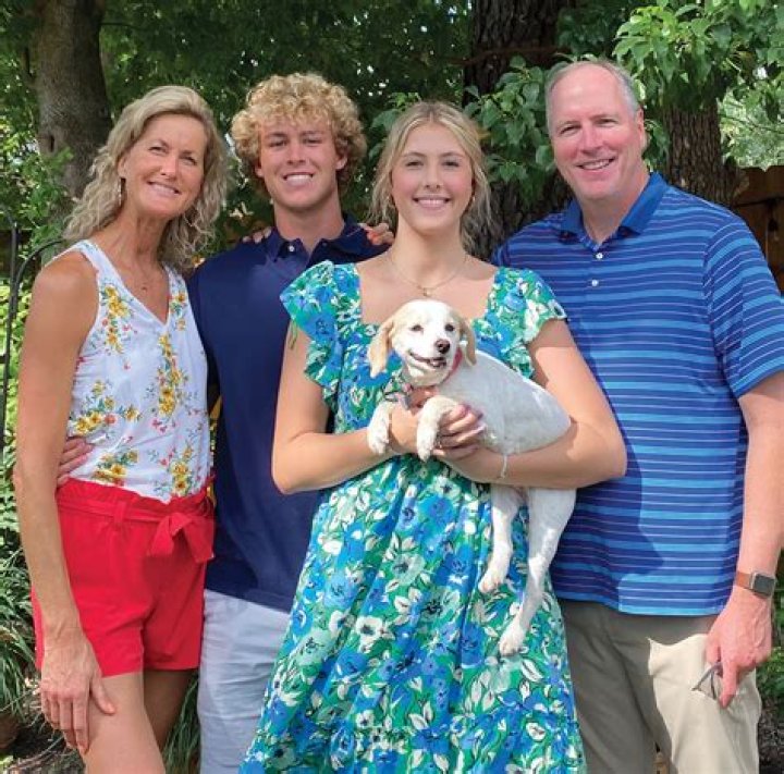 BlogPaper | Heidi Burge - Age, Family, Bio