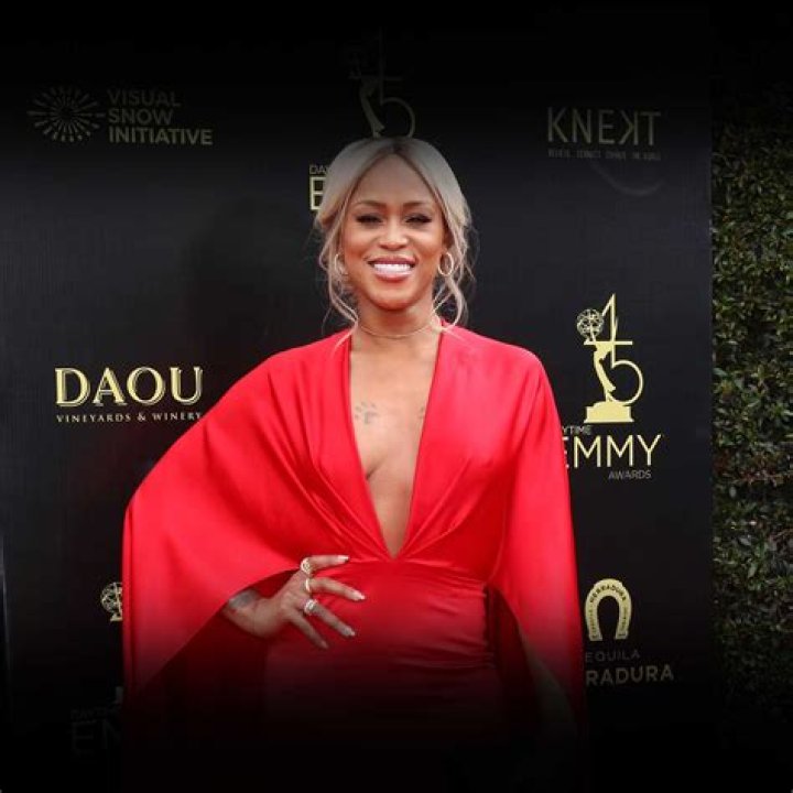 BlogPaper | Samuel Tabor - Bio, Age, Net Worth, Single, Nationality, Career, Height