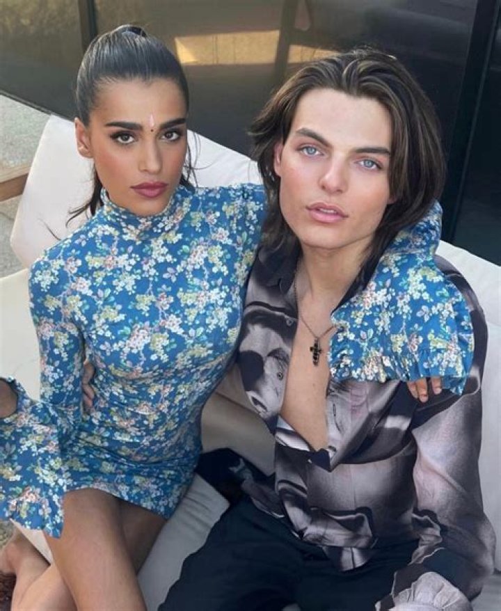 Unveiling Damian Hurley's Orientation: Insights And Discoveries