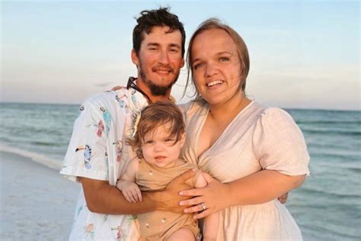 Did Elizabeth And Brice Split Before Welcoming Baby?