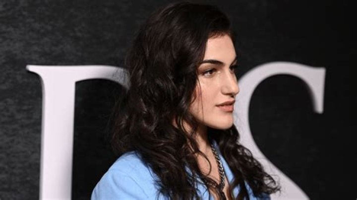 Discover The Inspiring Story Of Lilli Kay's Transgender Journey