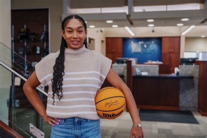 Hannah Stulke's Father's Influence Unveiled