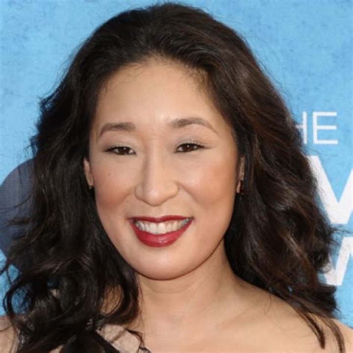 Determine The Age Of Award-Winning Actress Sandra Oh: How Old Is She?