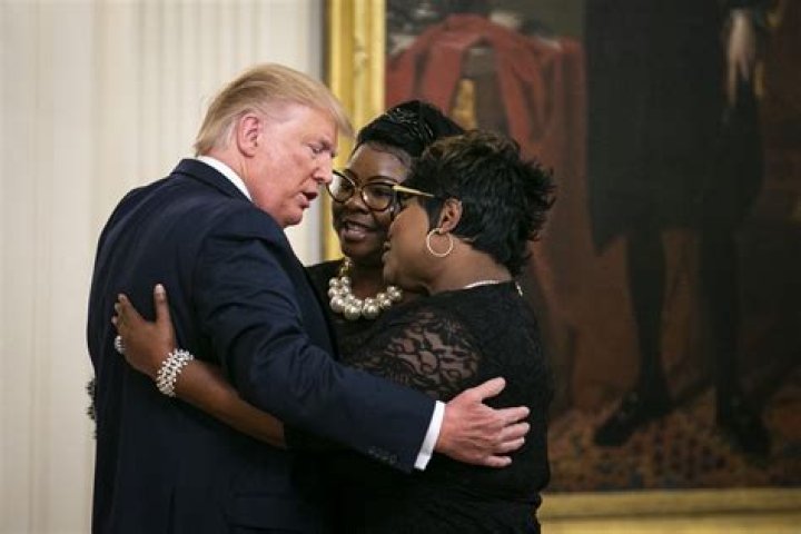 Is Lynette Hardaway married? ·