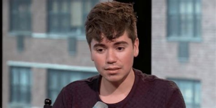 Noah Galvin's Bold Journey As A Transgender Actor