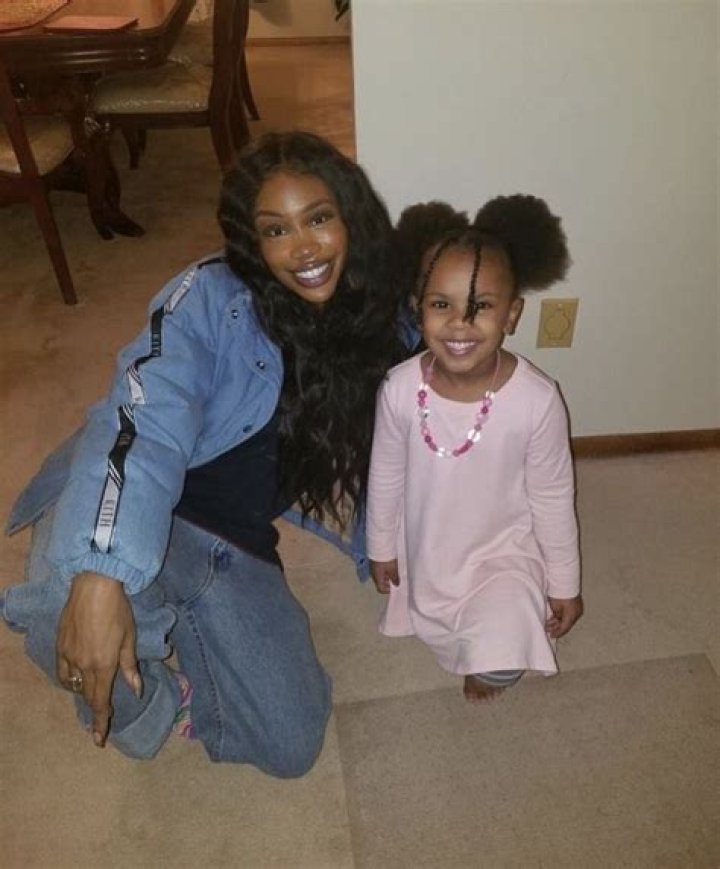 Is SZA A Mother? Exploring The Reality Behind Pregnancy Rumors