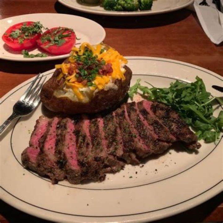 Dine At The Finest Steakhouse Near J Alexanders Rookwood