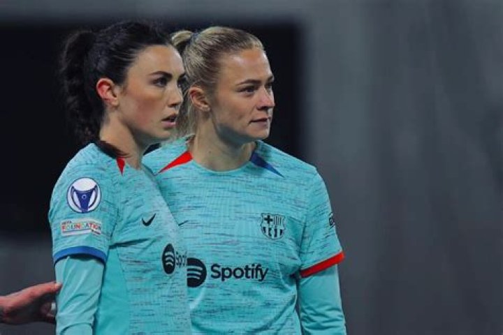 Kosovare Asllani Partner: Is Swedish Footballer Engaged Or Married?