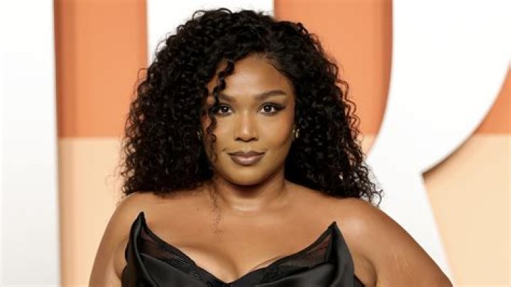 Lizzo's Weight And The Fascinating Story Behind It
