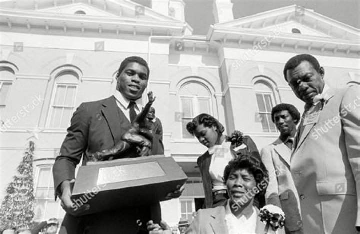 Meet Willis Walker and Christine Walker