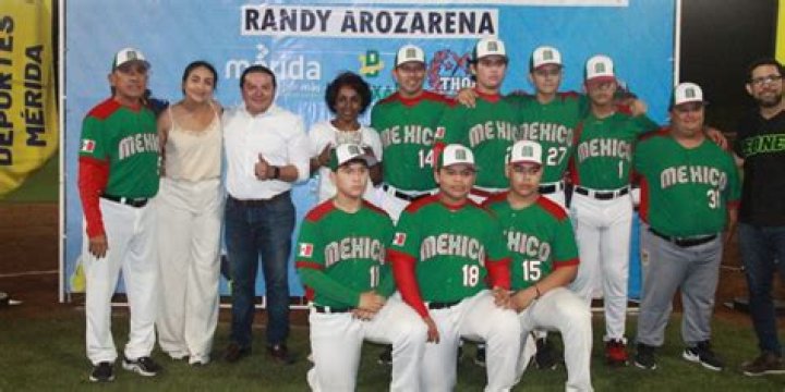 Randy Arozarena's Proud Parents: Sandra Gonzlez And His Heritage