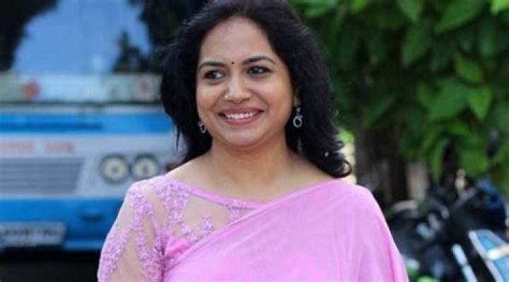 Sunitha Sarathy: Early Life, Music Journey, Net Worth, And Personal Details