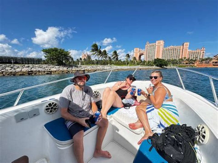 Taylor Travis's Captivating Bahamas Adventure