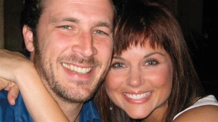 The Complete Guide To Tiffani Thiessen's Marriage