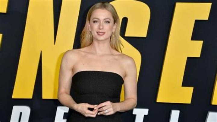 Uncovering The Age Of Comedienne Iliza Shlesinger