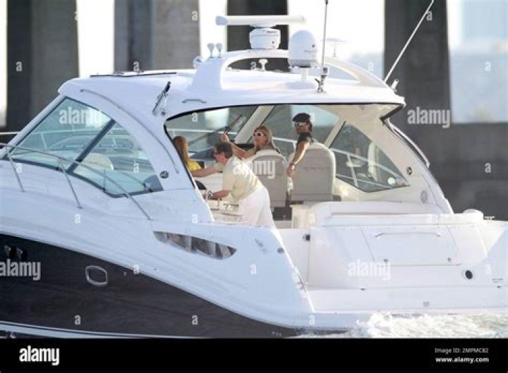 Unveiling The Artistic Enigma: Marilisa Maronesse's World