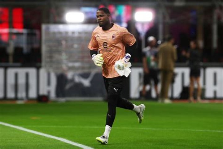 Unveiling The Nationality Of Mike Maignan: A Goalkeeper's Journey