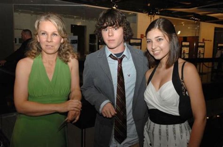 Unveiling The Revolutionary Work Of Sara Rejaie In Computer Networking