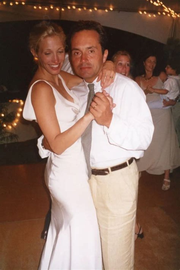 Unveiling Whitney Houston's Iconic Wedding: Discoveries And Insights
