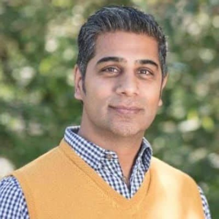 An In-Depth Look At Mike Jogia: Wiki, Age, Wife, Net Worth, Height, And Career