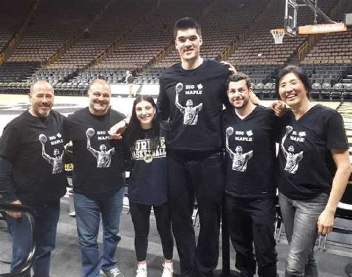 Zach Edey's Siblings: Discover Their Roles And Personal Stories